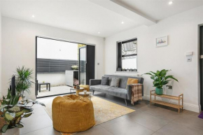 Sleek 1 Bed Haven with Private Outdoor Space